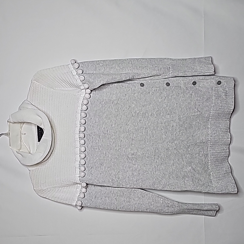 Tahari cowl neck poms poms turtle neck white gray side button sweater sz XS